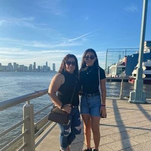 Meet your Posher, Fabiola